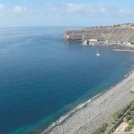 بيت للعطل Beach Apartment *