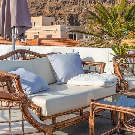 Beach Apartment *